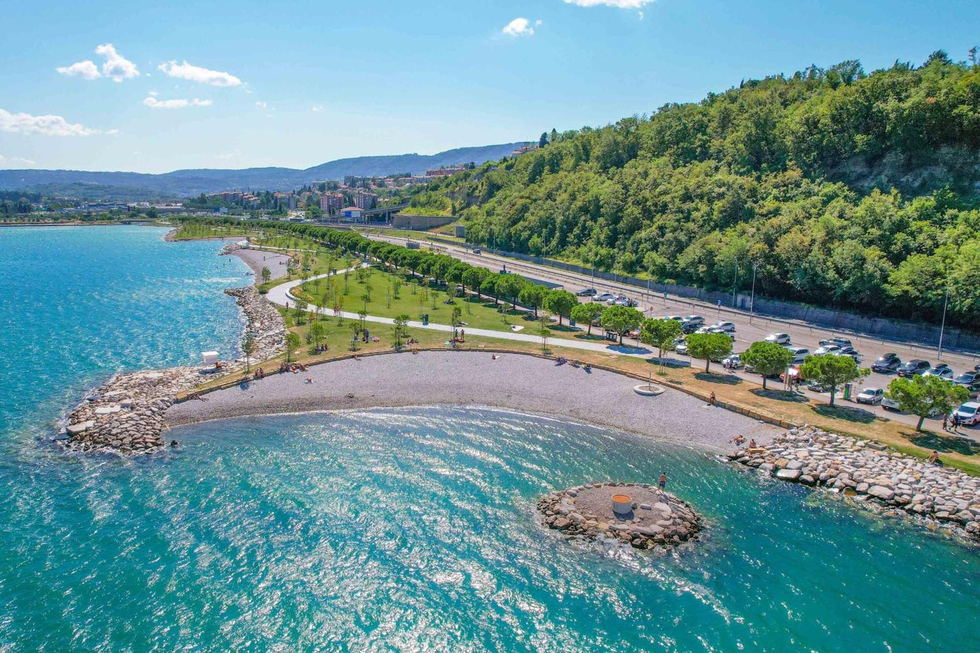 Bright * Koper